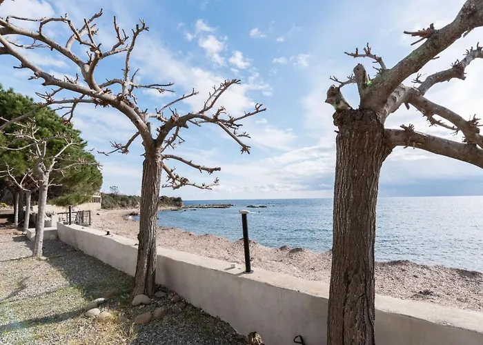 Sepia By Interhome * 萨里索伦札拉