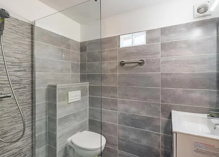 度假居 Sepia By Interhome 萨里索伦札拉